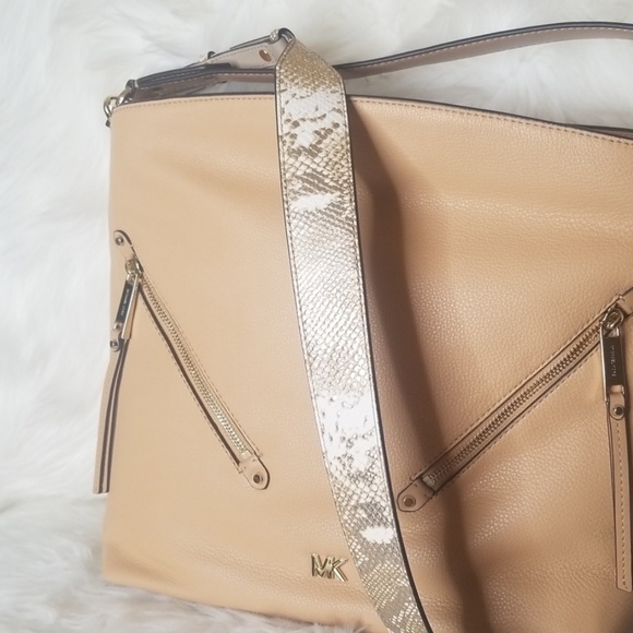 NWT MICHAEL KORS GUITAR STRAP LEATHER CROSSBODY - Picture 1 of 8